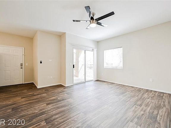 2nd image of 2110 N Los Feliz St #1047