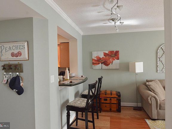 5th image of 1050 N Taylor St #1505