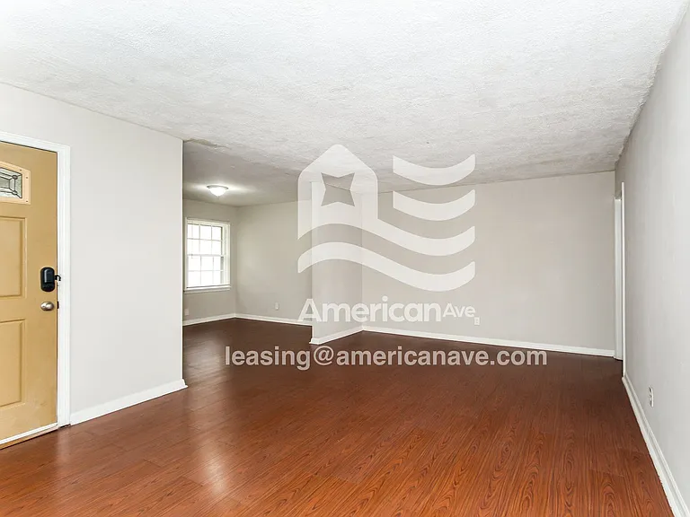 61171_002_living_room_3.jpg