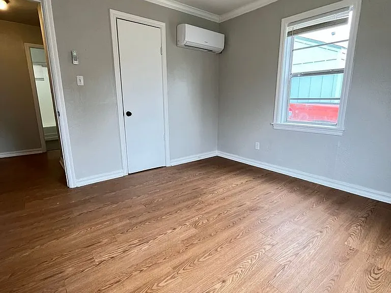 313 W Peach St — Photo 12