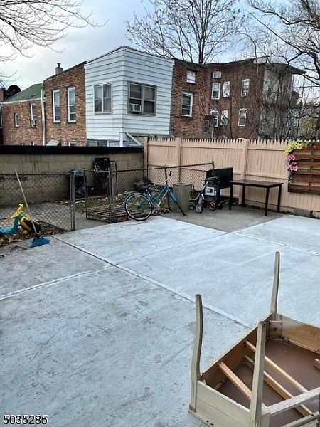 2nd image of 18 Highland Ave
