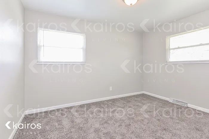 2575 Mullanphy Ln — Photo 9