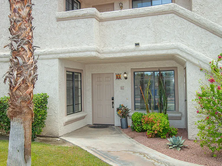 500 S Farrell Dr #M81 — Photo 20