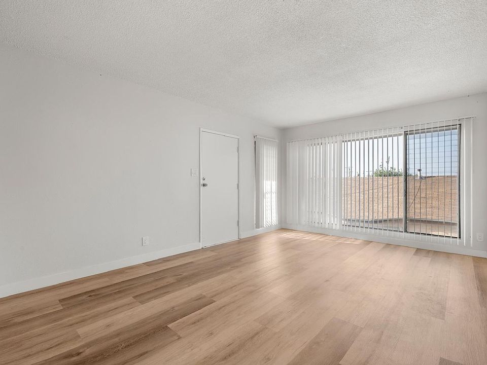 1st image of 643 W 74th St #F4