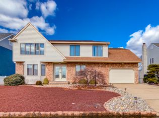 805 Bowline Dr, Forked River, NJ 08731