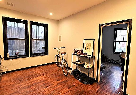 3rd image of 317 Eldert St #3A