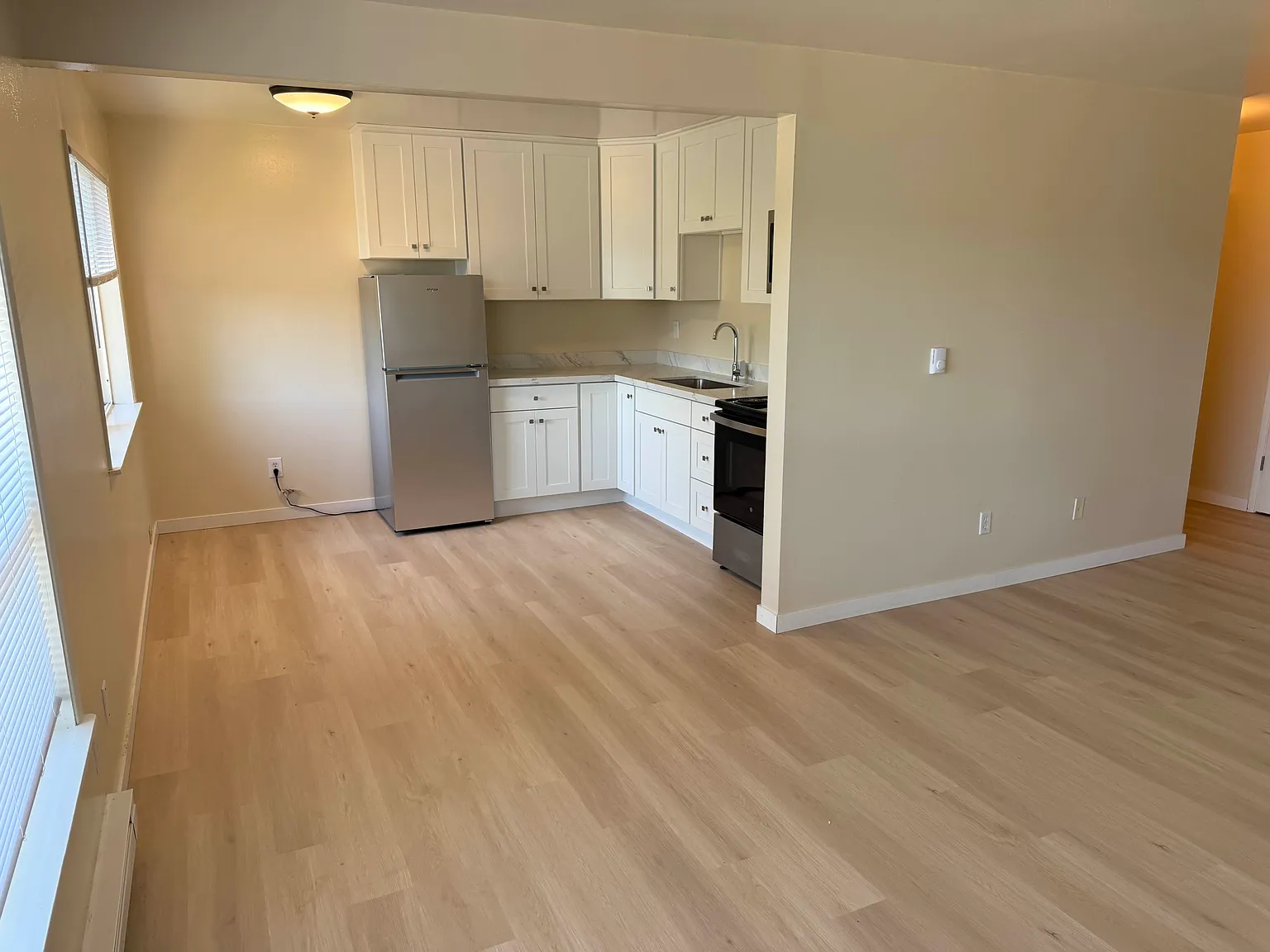 2 bed, 745 sqft, $2,025 — Photo 2
