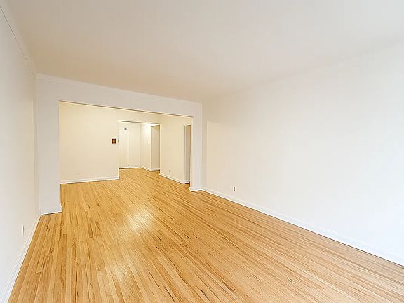 2nd image of 915 E 17th St APT 202