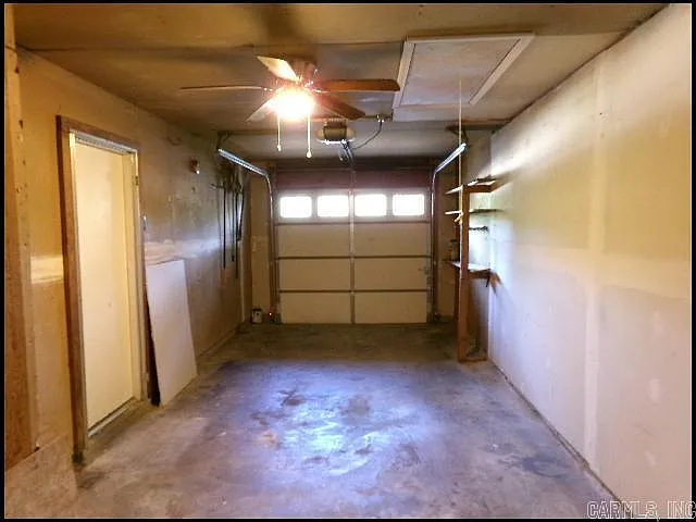 3915 Saint James Ct — Photo 11