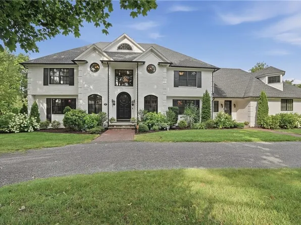 337 Rumstick Rd, Barrington, RI 02806