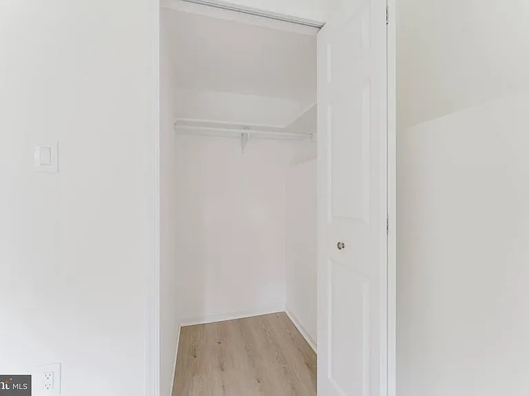 7107 Sontag Way — Photo 41