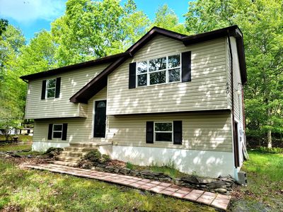 1169 Hunters Woods Dr, East Stroudsburg, PA, 18301