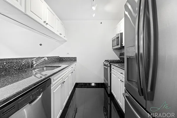 Rented by Mirador Real Estate | media 18