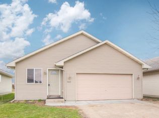 503 Juniper Ln NW, Montgomery, MN 56069