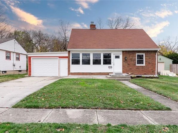 1144 Oakhill Ave, Fairborn, OH 45324