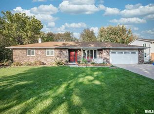 229 Hart Dr, Geneseo, IL 61254