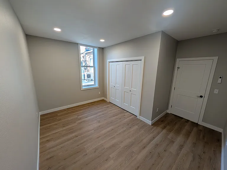1 N Minnesota St #202 — Photo 10
