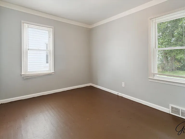 21320 La Salle Blvd — Photo 14