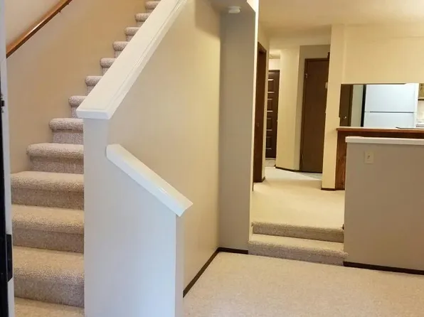 13701 SE Allen Rd, Bellevue, WA 98006