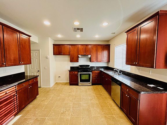 5th image of 37709 Alianthus Ln