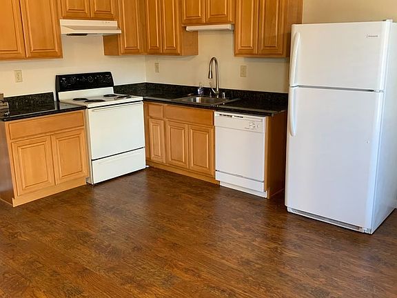 3rd image of 3153 Eucalyptus St #13-CP13