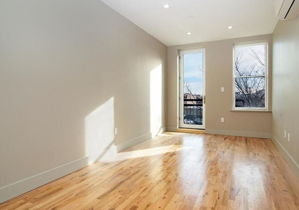 1st image of 2807 Snyder Ave #2C