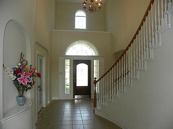Elegant 2 Story Entry