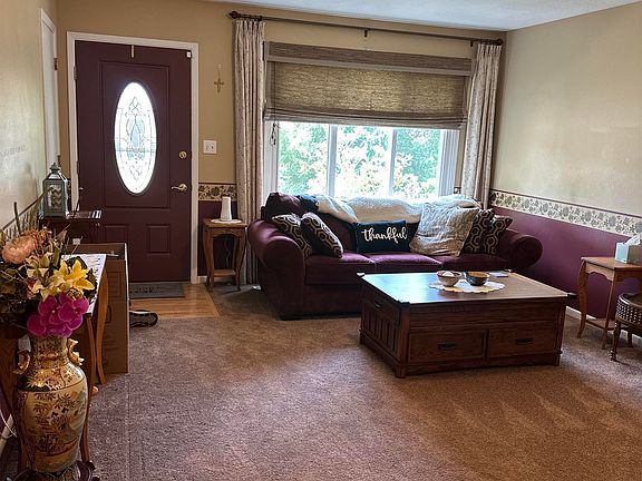 5th image of 6121 Pine View Dr
