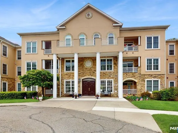 2306 Clinton Ln, Rockaway, NJ 07866