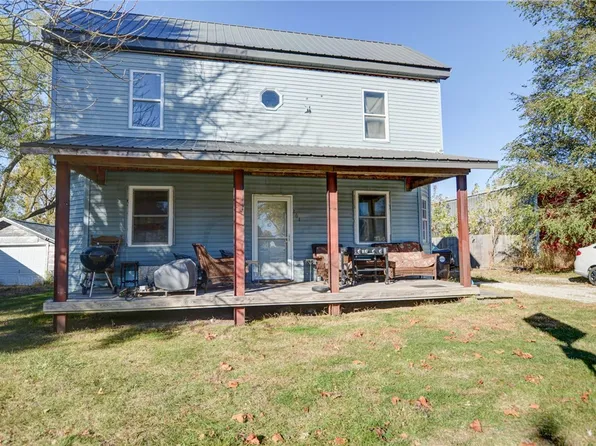 261 E 4th St, Latham, IL 62543