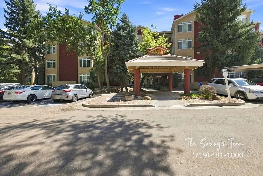 Beautifully Updated 2bd/2ba Condo — Photo 2