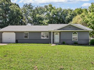 1221 Patton Pl, Oak Grove, KY 42262