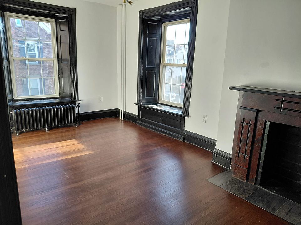 1st image of 89 Green St Floor 2