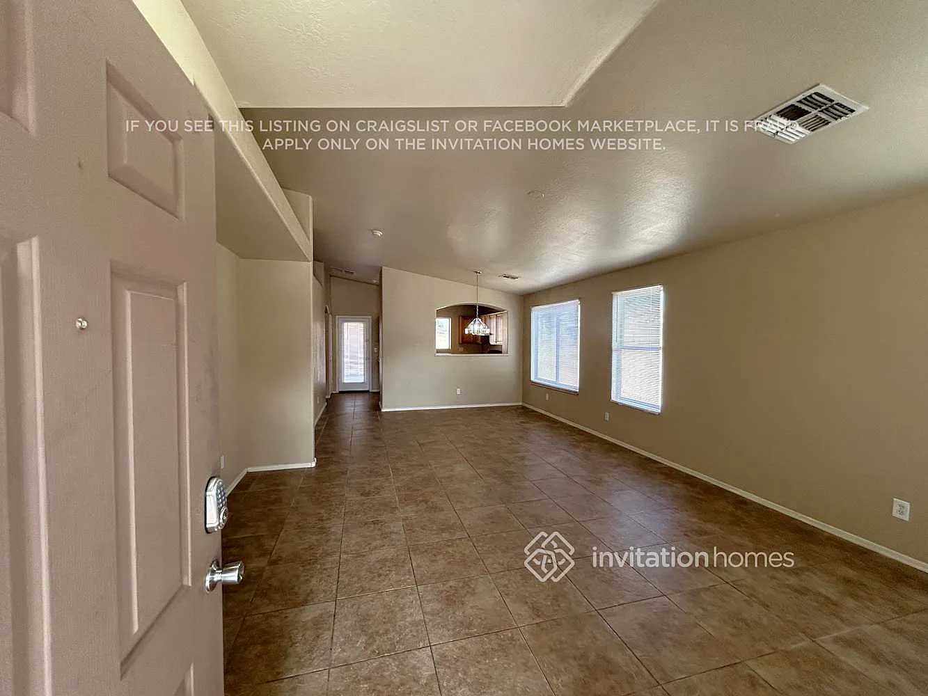 2310 W Saint Kateri Dr Phoenix, AZ 85041 — Photo 3