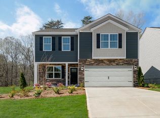 40 Wheatfield Rd, Fletcher, NC 28732