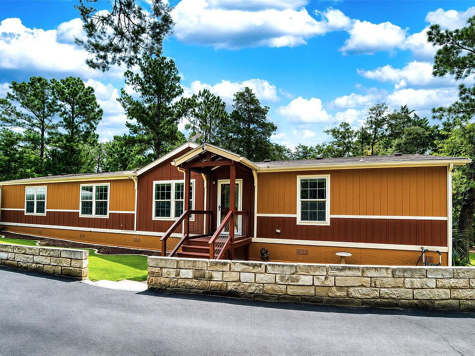 1st image of 1024 Sand Hills Rd