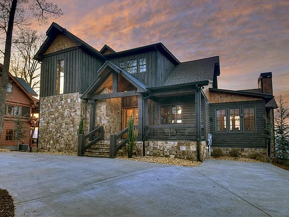 2nd image of 472 Overlook Rd