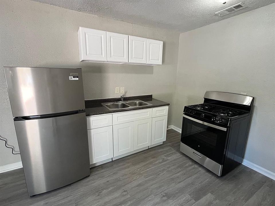 4831 Sycamore Ave APT 10, Pasadena, TX 77503 | Zillow