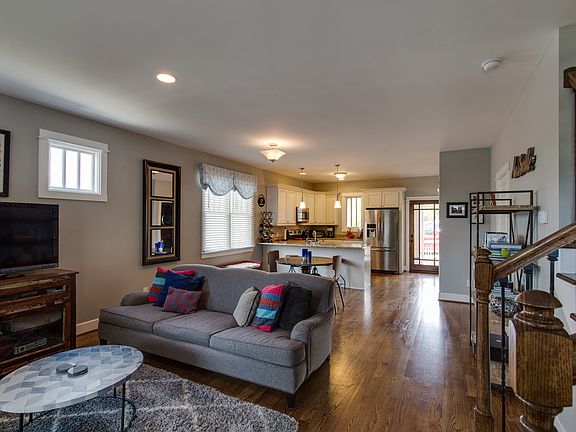 3rd image of 1101 Petway Ave #B