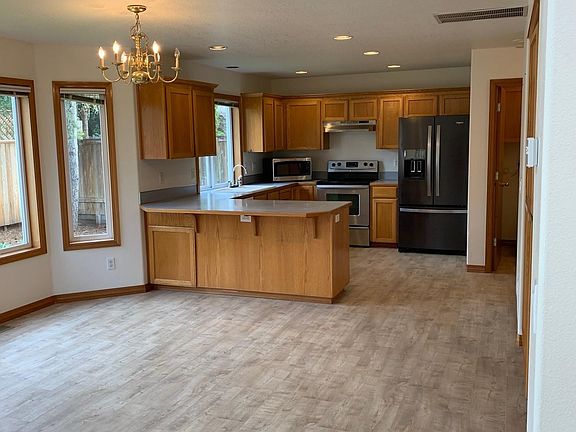 5th image of 5843 SE Woll Pond Way