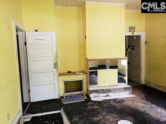 2nd image of 410 Bayne St