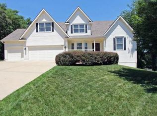 7615 Forest Park Dr, Shawnee, KS 66217