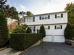 803 Smith St, Linden, NJ 07036