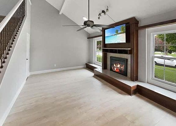 2nd image of 5019 Buttonwood Ln #2