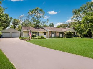 28 Windover Ln, Doylestown, PA 18901