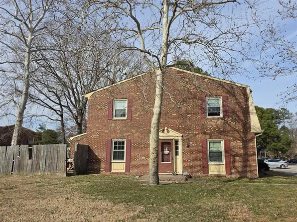 395 Circuit Ln Unit A, Newport News, VA 23608
