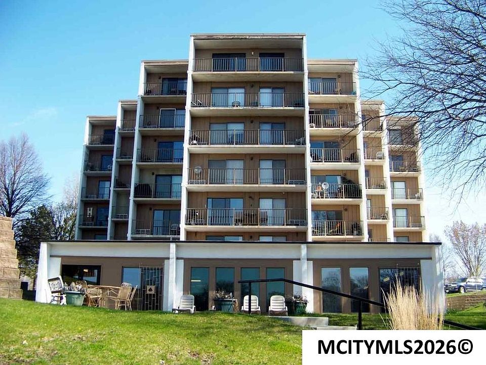 1st image of 2700 N Shore Dr #406