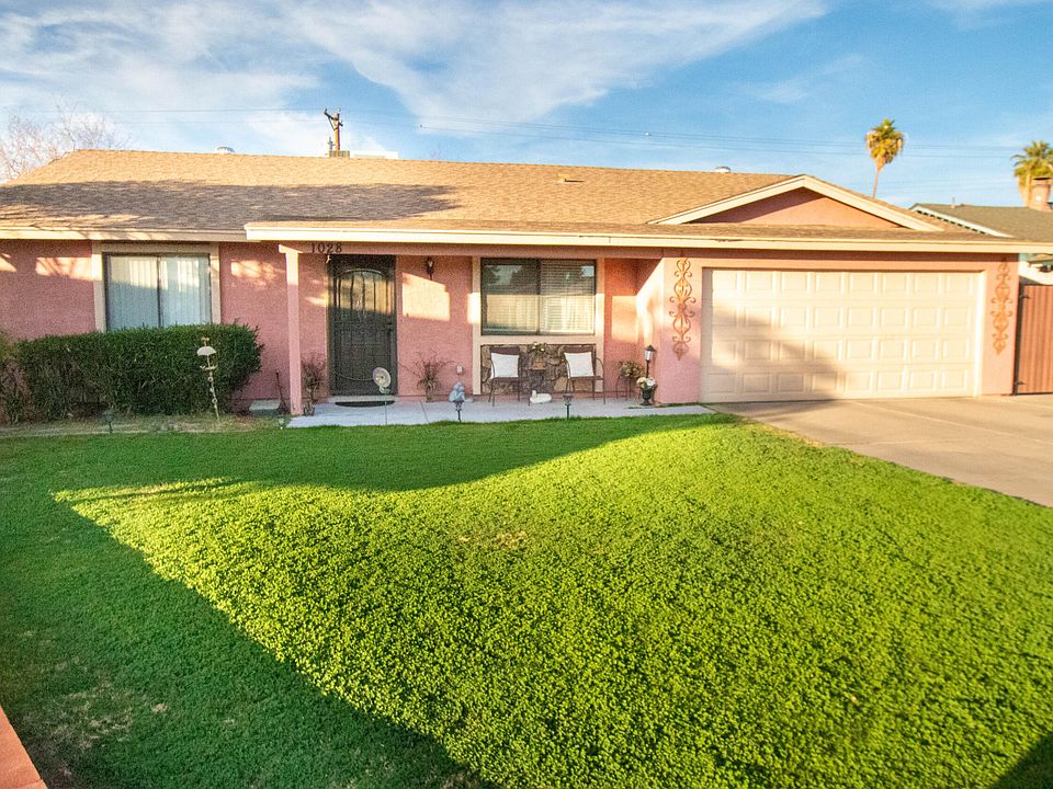 1st image of 1028 E Emerald Avenue