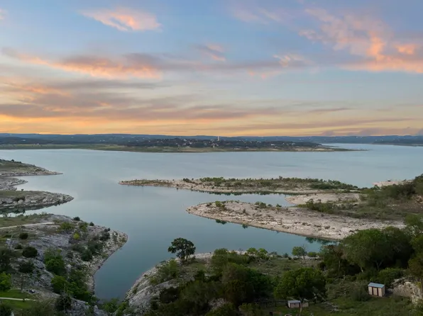 986 PARADISE DR, Canyon Lake, TX 78133