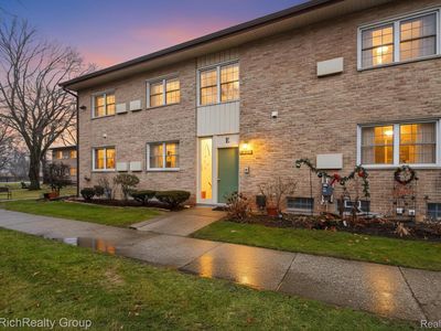 1199 S Sheldon Rd #E-33, Plymouth, MI, 48170